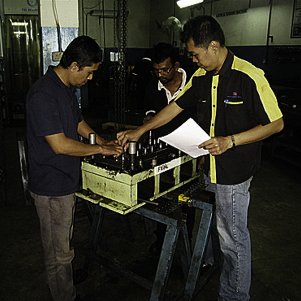 Stamping die maintenance and troubleshooting for wear and alignment issues