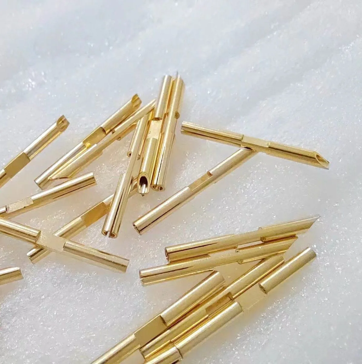 Terminal de connector estampat de precisió peces d'aliatge de coure